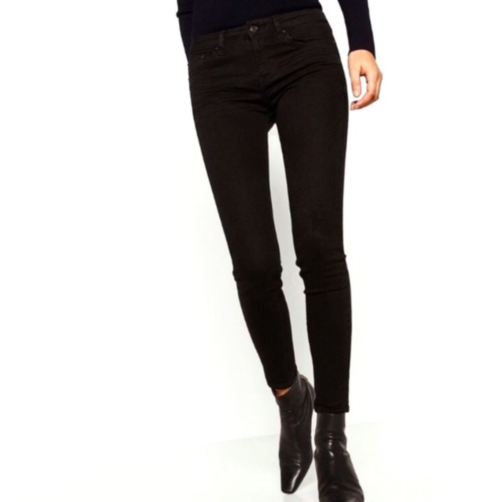 Zara Black Skinny Jeans Mid Rise Size 04